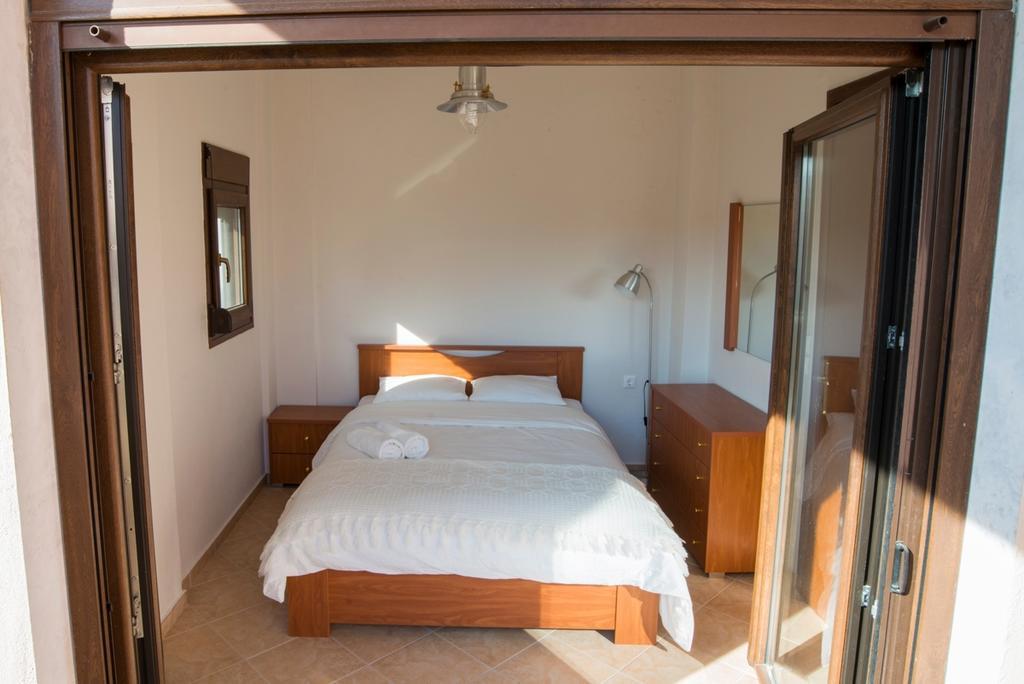 Bouganvillia Homes Nikiti  Zimmer foto